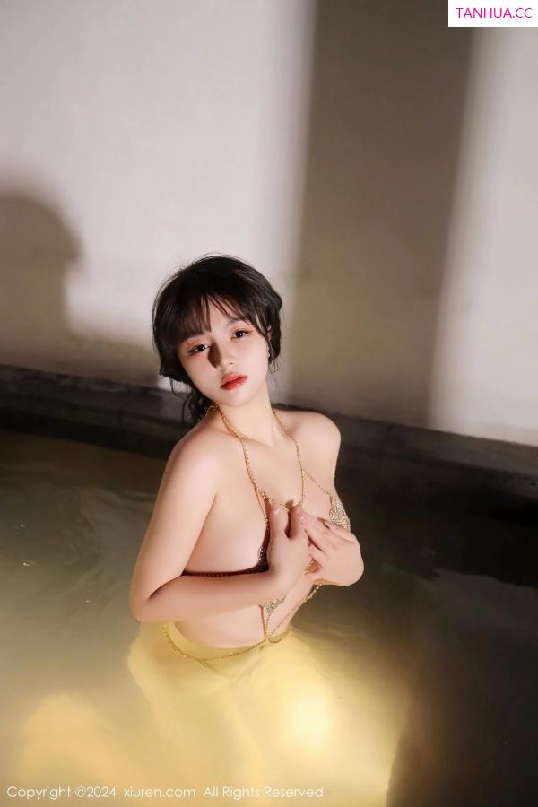   [XiuRen]高清写真图 2024.02.06 No.8075 沈思怡 丰腴美臀第39张图片
